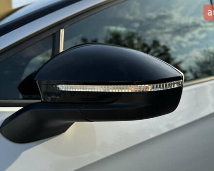 Белый Фольксваген ID.4, объемом двигателя 0 л и пробегом 131 тыс. км за 22500 $, фото 12 на Automoto.ua