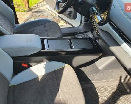 Белый Фольксваген ID.4, объемом двигателя 0 л и пробегом 16 тыс. км за 28900 $, фото 23 на Automoto.ua