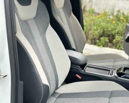 Белый Фольксваген ID.4, объемом двигателя 0 л и пробегом 43 тыс. км за 22900 $, фото 13 на Automoto.ua