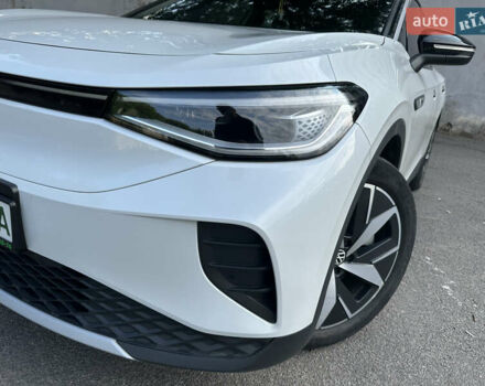 Белый Фольксваген ID.4, объемом двигателя 0 л и пробегом 61 тыс. км за 23600 $, фото 9 на Automoto.ua