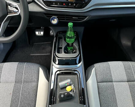 Белый Фольксваген ID.4, объемом двигателя 0 л и пробегом 5 тыс. км за 25000 $, фото 15 на Automoto.ua