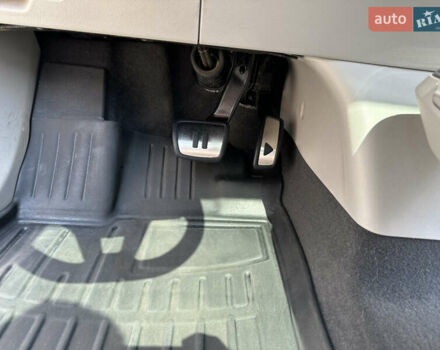 Белый Фольксваген ID.4, объемом двигателя 0 л и пробегом 61 тыс. км за 23600 $, фото 26 на Automoto.ua