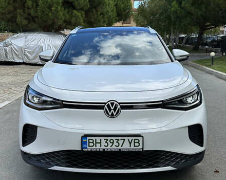 Белый Фольксваген ID.4, объемом двигателя 0 л и пробегом 5 тыс. км за 25000 $, фото 1 на Automoto.ua
