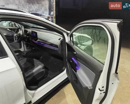 Белый Фольксваген ID.4, объемом двигателя 0 л и пробегом 187 тыс. км за 21500 $, фото 12 на Automoto.ua