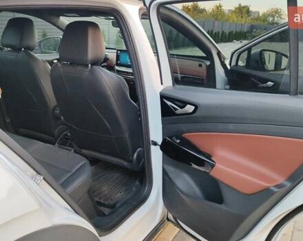 Белый Фольксваген ID.4, объемом двигателя 0 л и пробегом 34 тыс. км за 26600 $, фото 19 на Automoto.ua