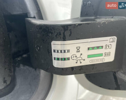 Білий Фольксваген ID.4, об'ємом двигуна 0 л та пробігом 27 тис. км за 25500 $, фото 8 на Automoto.ua