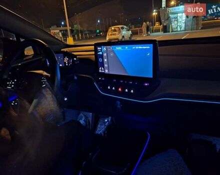 Білий Фольксваген ID.4, об'ємом двигуна 0 л та пробігом 22 тис. км за 25900 $, фото 2 на Automoto.ua