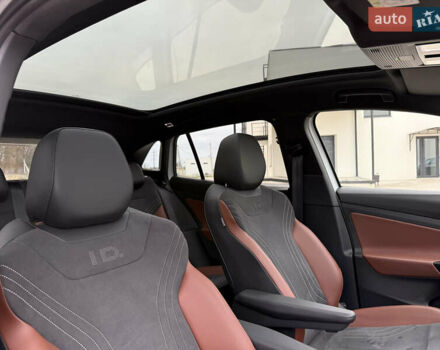 Белый Фольксваген ID.4, объемом двигателя 0 л и пробегом 61 тыс. км за 20900 $, фото 56 на Automoto.ua