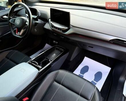 Белый Фольксваген ID.4, объемом двигателя 0 л и пробегом 92 тыс. км за 29000 $, фото 22 на Automoto.ua