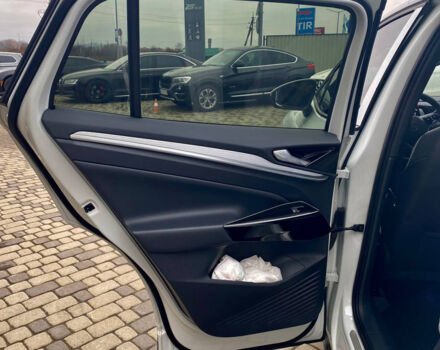 Белый Фольксваген ID.4, объемом двигателя 85 л и пробегом 25 тыс. км за 28400 $, фото 15 на Automoto.ua