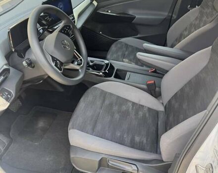 Белый Фольксваген ID.4, объемом двигателя 0 л и пробегом 60 тыс. км за 23900 $, фото 9 на Automoto.ua