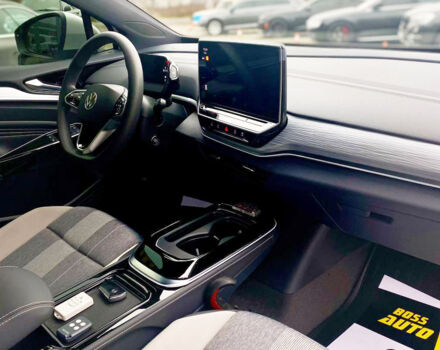 Белый Фольксваген ID.4, объемом двигателя 85 л и пробегом 25 тыс. км за 28400 $, фото 28 на Automoto.ua