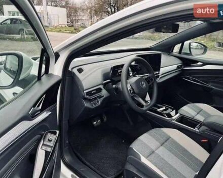 Белый Фольксваген ID.4, объемом двигателя 0 л и пробегом 19 тыс. км за 23500 $, фото 4 на Automoto.ua