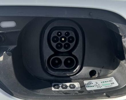 Белый Фольксваген ID.4, объемом двигателя 0 л и пробегом 60 тыс. км за 23900 $, фото 16 на Automoto.ua