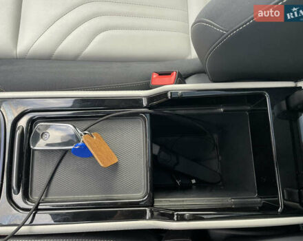 Білий Фольксваген ID.4, об'ємом двигуна 0 л та пробігом 27 тис. км за 25500 $, фото 44 на Automoto.ua