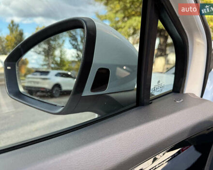 Білий Фольксваген ID.4, об'ємом двигуна 0 л та пробігом 34 тис. км за 26440 $, фото 18 на Automoto.ua