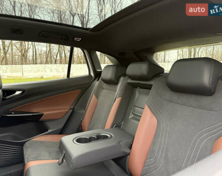 Белый Фольксваген ID.4, объемом двигателя 0 л и пробегом 61 тыс. км за 20900 $, фото 63 на Automoto.ua