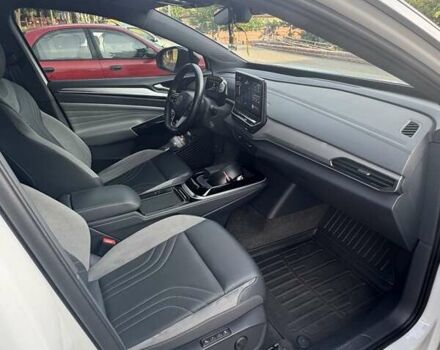 Білий Фольксваген ID.4, об'ємом двигуна 0 л та пробігом 80 тис. км за 25000 $, фото 5 на Automoto.ua