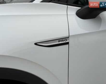 Белый Фольксваген ID.4, объемом двигателя 0 л и пробегом 61 тыс. км за 20900 $, фото 6 на Automoto.ua