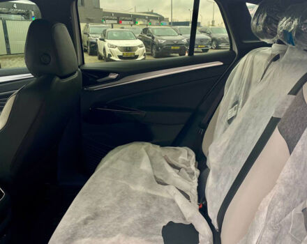 Белый Фольксваген ID.4, объемом двигателя 85 л и пробегом 25 тыс. км за 28400 $, фото 17 на Automoto.ua