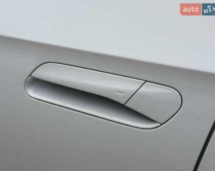 Белый Фольксваген ID.4, объемом двигателя 0 л и пробегом 61 тыс. км за 20900 $, фото 12 на Automoto.ua