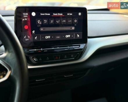 Белый Фольксваген ID.4, объемом двигателя 0 л и пробегом 92 тыс. км за 29000 $, фото 11 на Automoto.ua