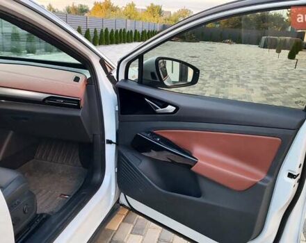 Белый Фольксваген ID.4, объемом двигателя 0 л и пробегом 34 тыс. км за 26600 $, фото 18 на Automoto.ua