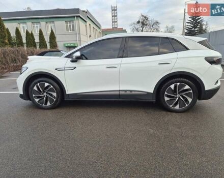 Белый Фольксваген ID.4, объемом двигателя 0 л и пробегом 29 тыс. км за 24500 $, фото 3 на Automoto.ua