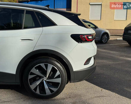 Білий Фольксваген ID.4, об'ємом двигуна 0 л та пробігом 34 тис. км за 26440 $, фото 9 на Automoto.ua