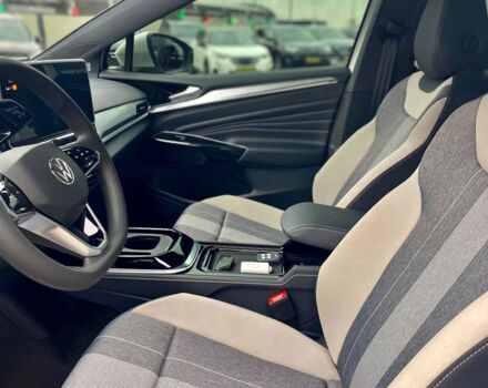 Белый Фольксваген ID.4, объемом двигателя 85 л и пробегом 25 тыс. км за 28400 $, фото 10 на Automoto.ua