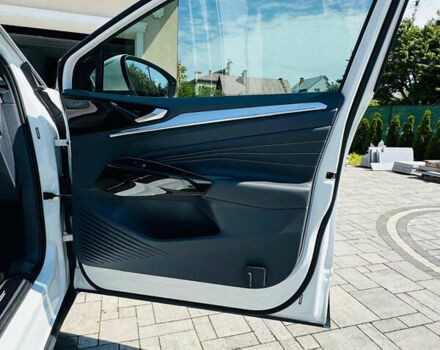 Белый Фольксваген ID.4, объемом двигателя 0 л и пробегом 55 тыс. км за 25000 $, фото 19 на Automoto.ua