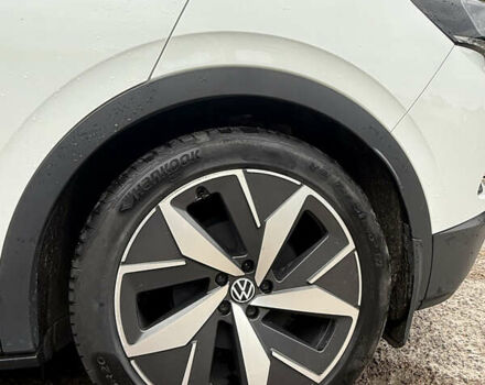 Белый Фольксваген ID.4, объемом двигателя 0 л и пробегом 40 тыс. км за 24800 $, фото 14 на Automoto.ua