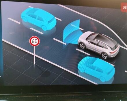 Белый Фольксваген ID.4, объемом двигателя 0 л и пробегом 34 тыс. км за 26600 $, фото 23 на Automoto.ua
