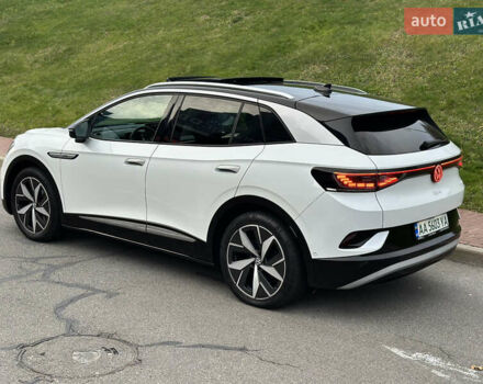 Белый Фольксваген ID.4, объемом двигателя 0 л и пробегом 65 тыс. км за 22999 $, фото 7 на Automoto.ua