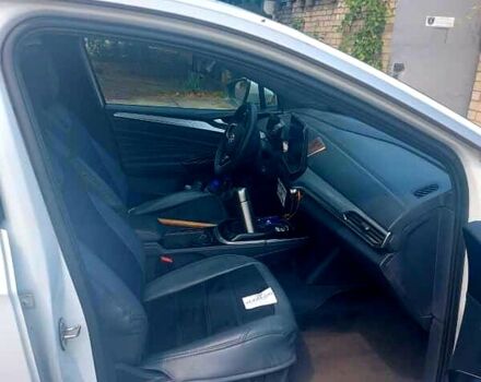 Белый Фольксваген ID.4, объемом двигателя 0 л и пробегом 186 тыс. км за 22500 $, фото 2 на Automoto.ua