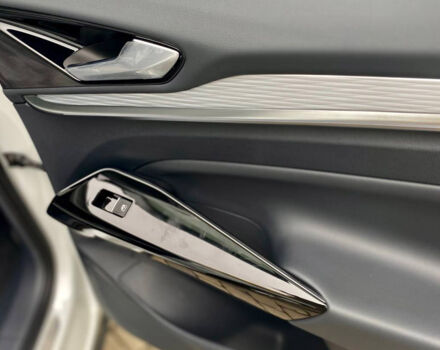 Белый Фольксваген ID.4, объемом двигателя 85 л и пробегом 25 тыс. км за 28400 $, фото 20 на Automoto.ua