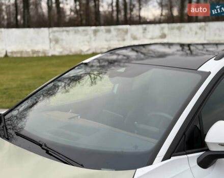 Белый Фольксваген ID.4, объемом двигателя 0 л и пробегом 61 тыс. км за 20900 $, фото 7 на Automoto.ua