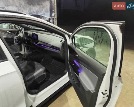 Белый Фольксваген ID.4, объемом двигателя 0 л и пробегом 187 тыс. км за 21500 $, фото 16 на Automoto.ua