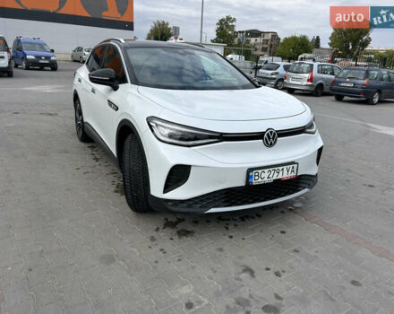 Белый Фольксваген ID.4, объемом двигателя 0 л и пробегом 16 тыс. км за 26999 $, фото 2 на Automoto.ua