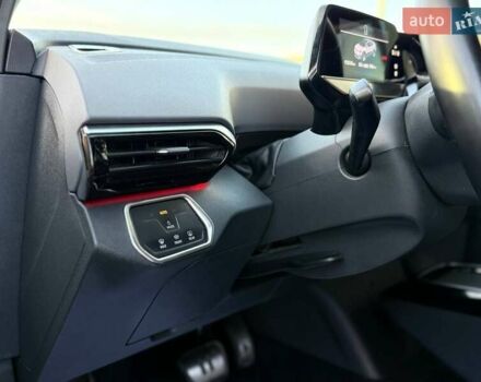 Белый Фольксваген ID.4, объемом двигателя 0 л и пробегом 92 тыс. км за 29000 $, фото 8 на Automoto.ua