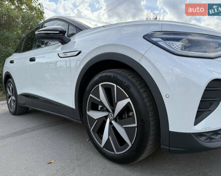 Белый Фольксваген ID.4, объемом двигателя 0 л и пробегом 19 тыс. км за 27500 $, фото 3 на Automoto.ua