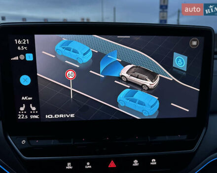 Белый Фольксваген ID.4, объемом двигателя 0 л и пробегом 65 тыс. км за 22999 $, фото 23 на Automoto.ua