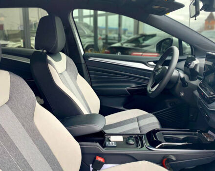 Белый Фольксваген ID.4, объемом двигателя 85 л и пробегом 25 тыс. км за 28400 $, фото 25 на Automoto.ua