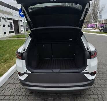 Белый Фольксваген ID.4, объемом двигателя 0 л и пробегом 85 тыс. км за 25000 $, фото 3 на Automoto.ua