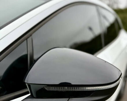 Белый Фольксваген ID.4, объемом двигателя 0 л и пробегом 45 тыс. км за 25900 $, фото 6 на Automoto.ua