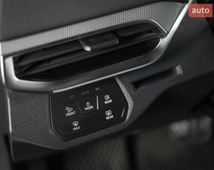 Білий Фольксваген ID.4, об'ємом двигуна 0 л та пробігом 61 тис. км за 27999 $, фото 46 на Automoto.ua