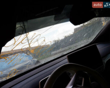 Білий Фольксваген ID.4, об'ємом двигуна 0 л та пробігом 63 тис. км за 17000 $, фото 22 на Automoto.ua