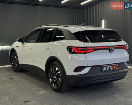 Белый Фольксваген ID.4, объемом двигателя 0 л и пробегом 67 тыс. км за 27499 $, фото 3 на Automoto.ua
