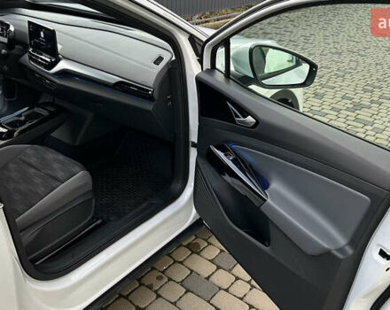 Белый Фольксваген ID.4, объемом двигателя 0 л и пробегом 47 тыс. км за 25500 $, фото 35 на Automoto.ua