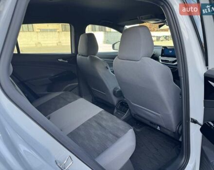 Білий Фольксваген ID.4, об'ємом двигуна 0 л та пробігом 39 тис. км за 27500 $, фото 19 на Automoto.ua